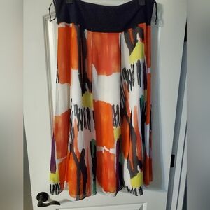 Beautiful abstract print Jones New York fully lined maxi skirt